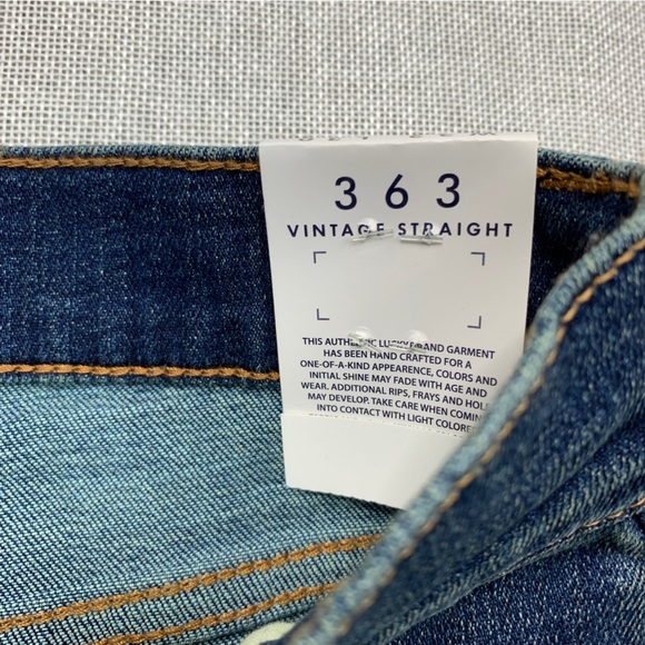 Lucky Brand Men's 363 Straight Fit Coolmax Temperature-Regulating Jeans 32x30 - Picture 9 of 11